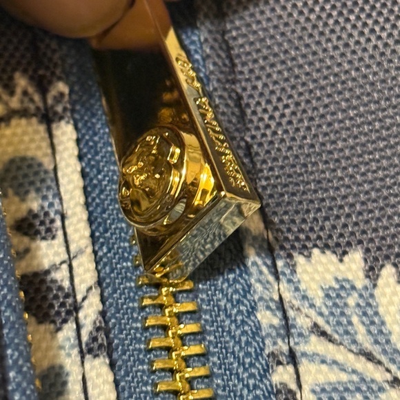 Spartina 449 blue  and Cream Floral tech Backpack - Picture 16 of 16